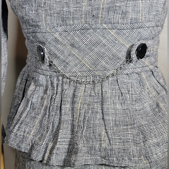 🚨Sale🚨Vintage 1980's Candies 2 piece Blazer/ Capri Suit, size Small/3 - Picture 7 of 11